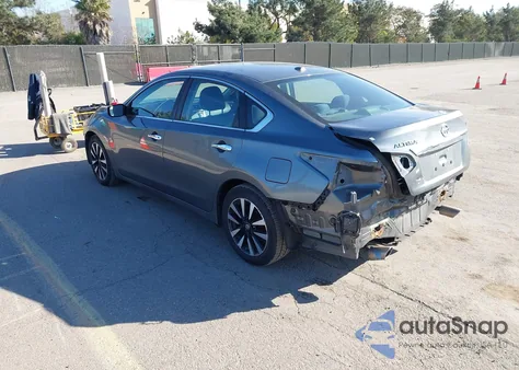 2018 Nissan Altima 2.5 Sv z USA, uszkodzony, nr VIN 1N4AL3AP1JC185660